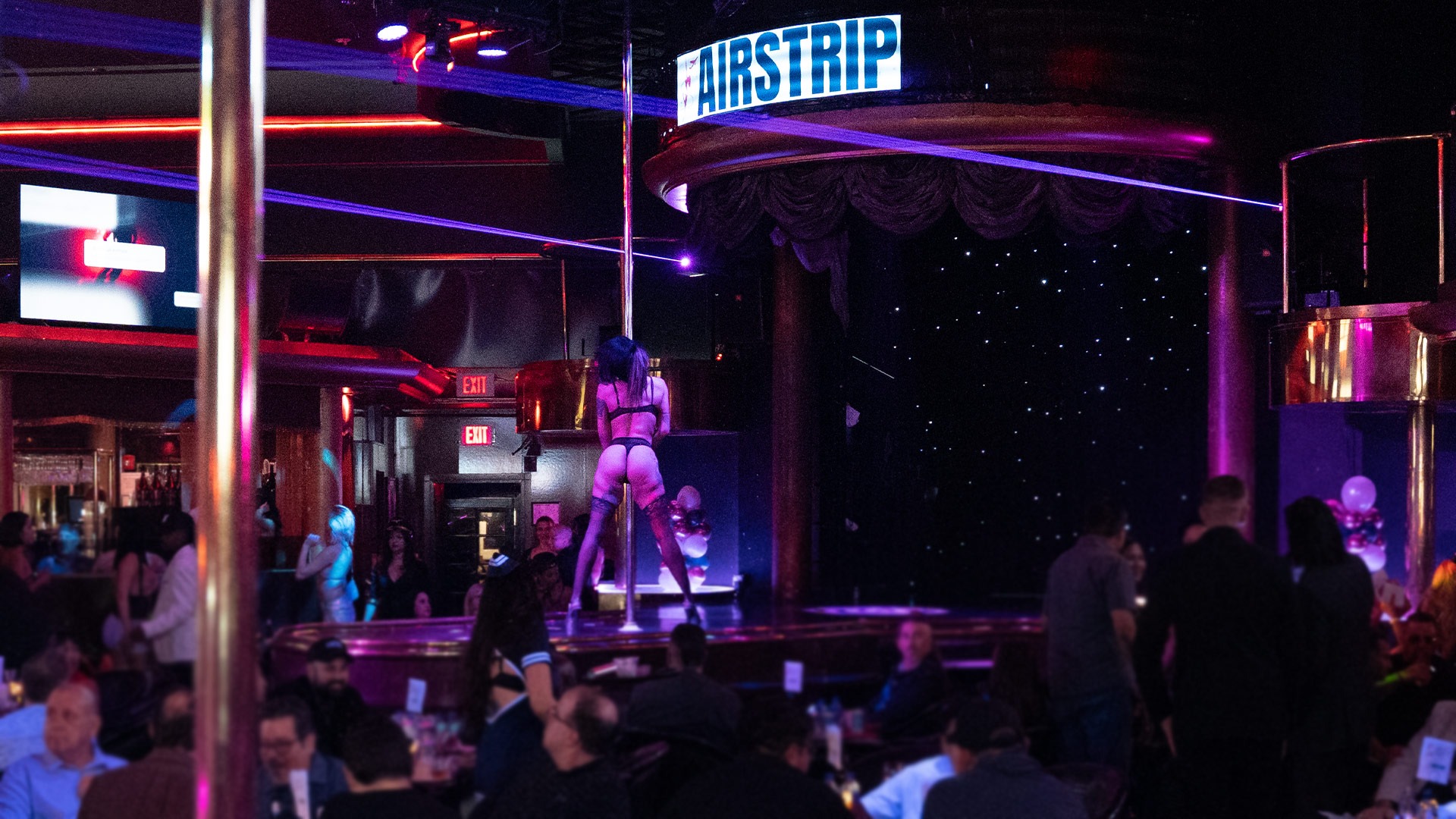 AIRSTRIP CLUB